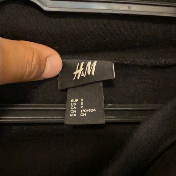 H&M Striped Sweater. - Picture 5 of 5